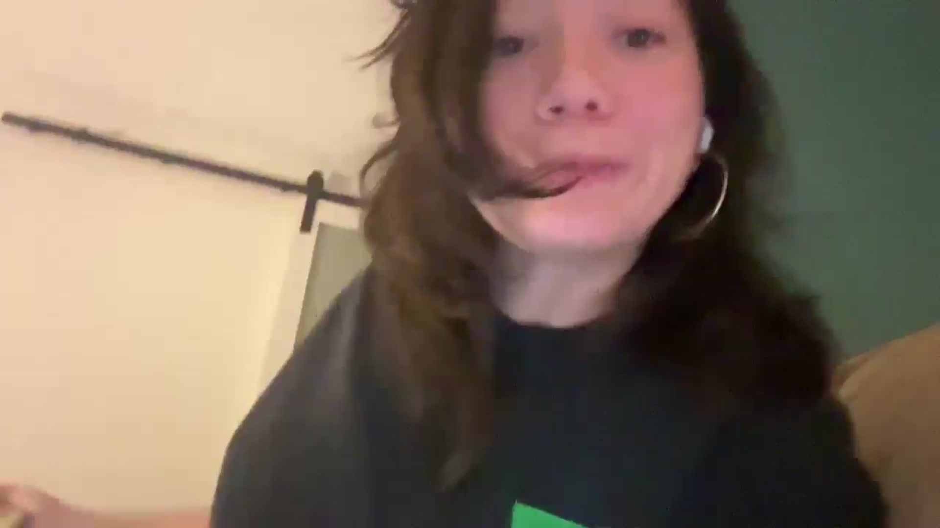 Gallery image thumbnail from sprinkles's myfreecams stream on, 03/12/2026, 08:31 image 17 of 20