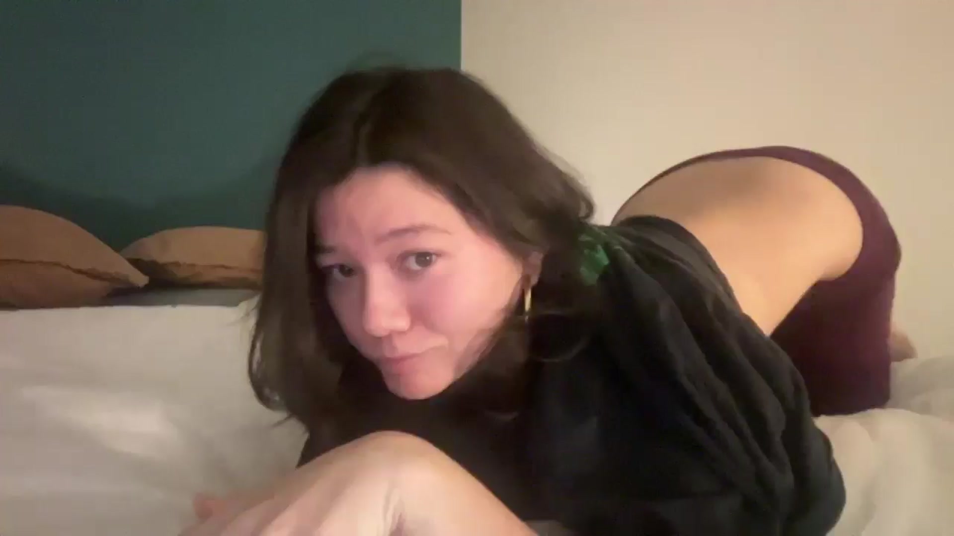 Gallery image thumbnail from sprinkles's myfreecams stream on, 03/22/2026, 19:04 image 16 of 20