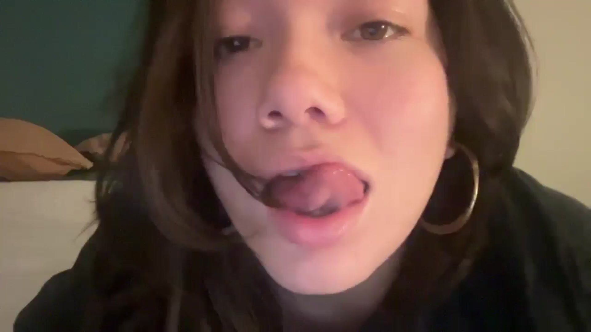 Gallery image thumbnail from sprinkles's myfreecams stream on, 03/22/2026, 19:04 image 15 of 20