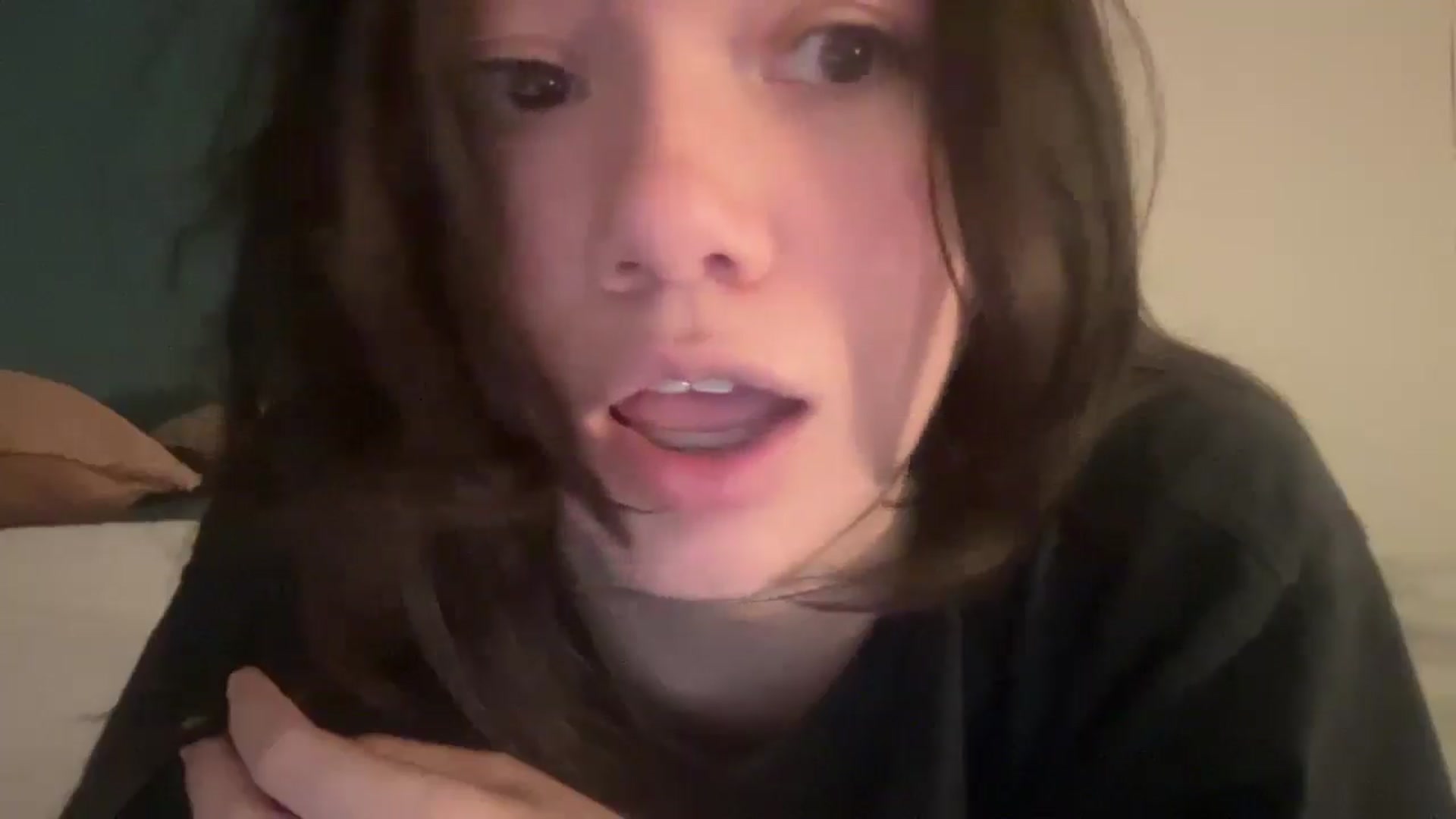 Gallery image thumbnail from sprinkles's myfreecams stream on, 03/22/2026, 19:04 image 11 of 20