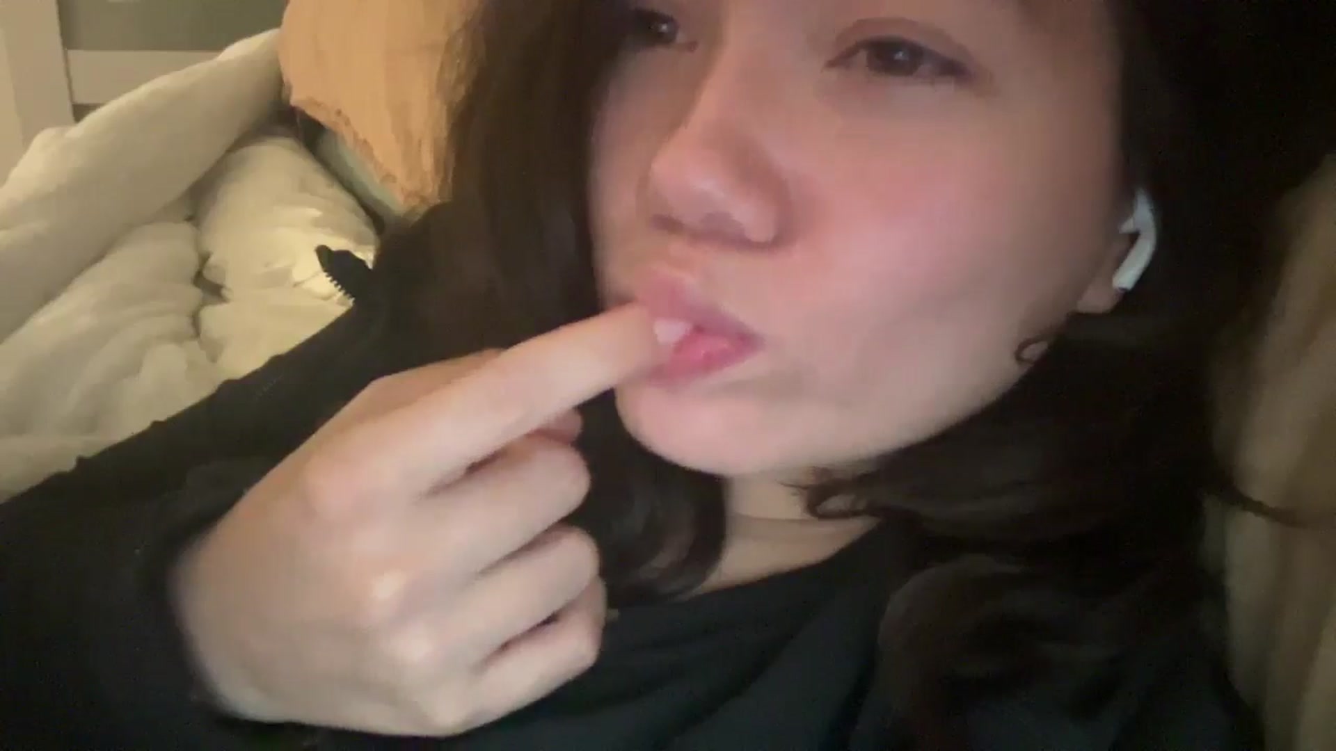 Gallery image thumbnail from sprinkles's myfreecams stream on, 03/31/2026, 10:30 image 8 of 20