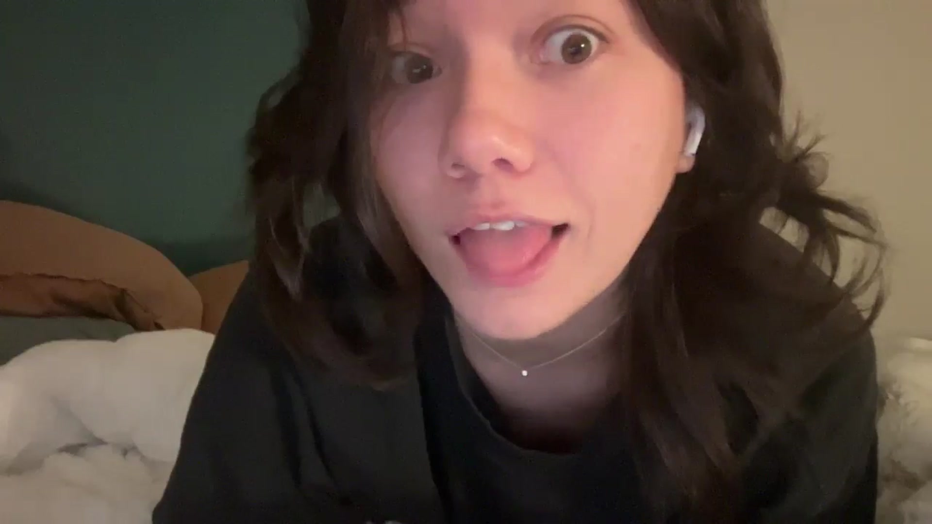 Gallery image thumbnail from sprinkles's myfreecams stream on, 04/02/2026, 07:32 image 19 of 20