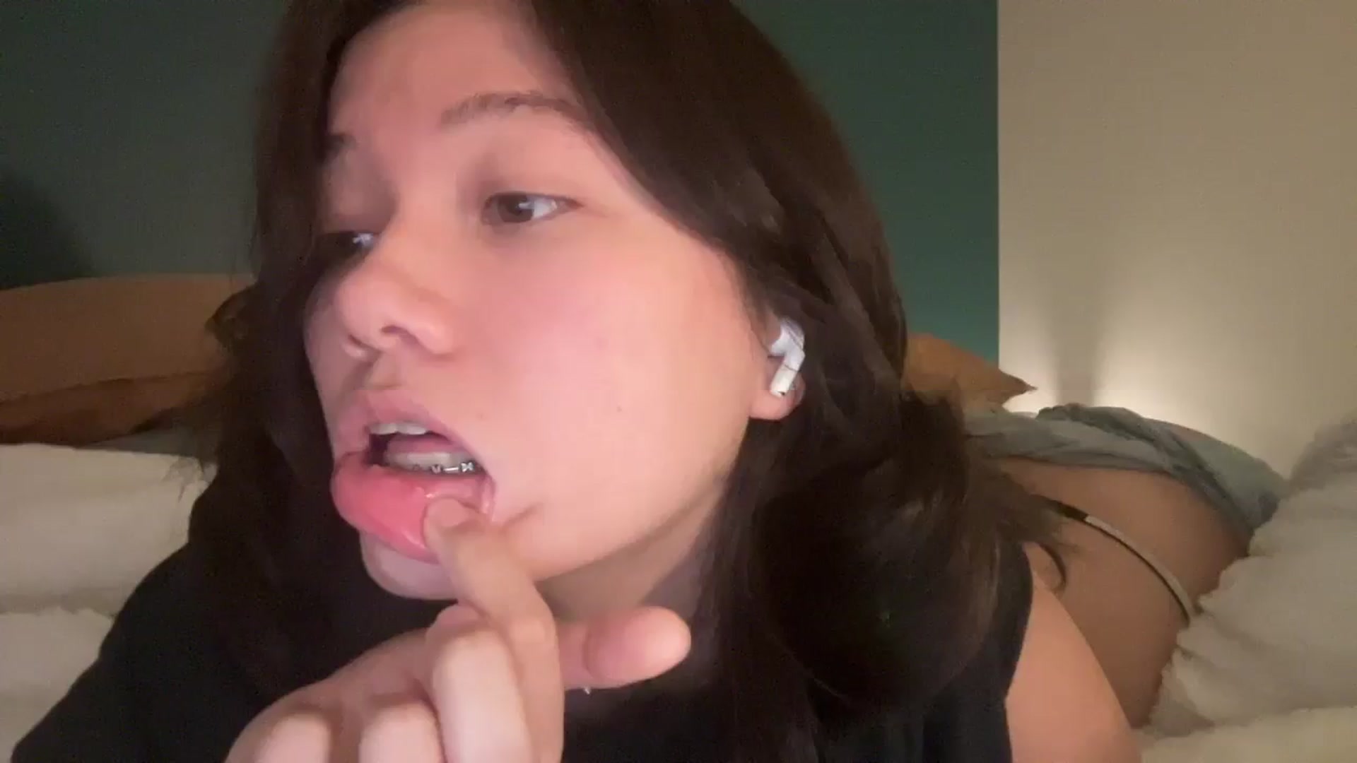 Gallery image thumbnail from sprinkles's myfreecams stream on, 04/02/2026, 07:32 image 18 of 20
