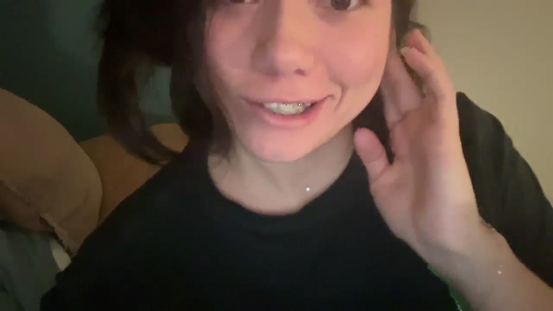 Gallery image thumbnail from sprinkles's myfreecams stream on, 04/02/2026, 07:32 image 12 of 20