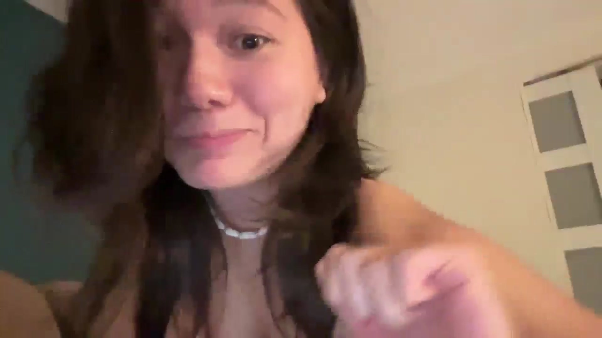 Gallery image thumbnail from sprinkles's myfreecams stream on, 04/05/2026, 08:59 image 9 of 20