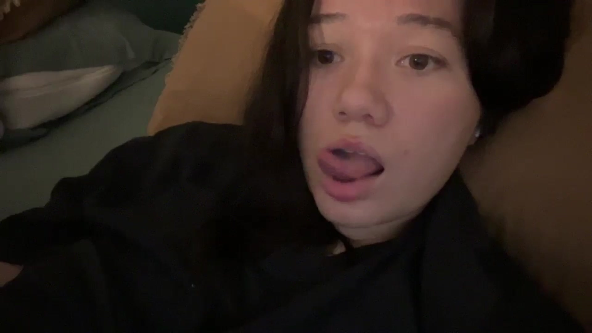 Gallery image thumbnail from sprinkles's myfreecams stream on, 04/14/2026, 08:55 image 19 of 20