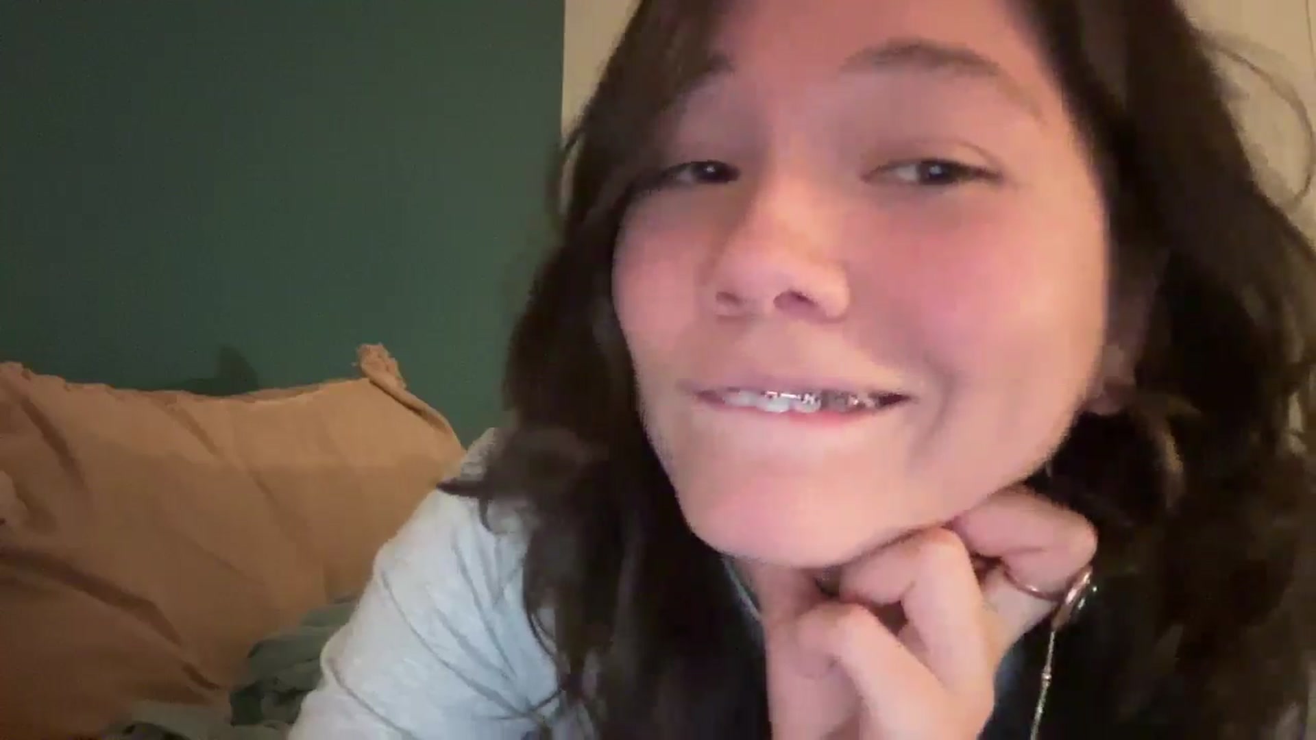 Gallery image thumbnail from sprinkles's myfreecams stream on, 04/21/2026, 04:06 image 5 of 20