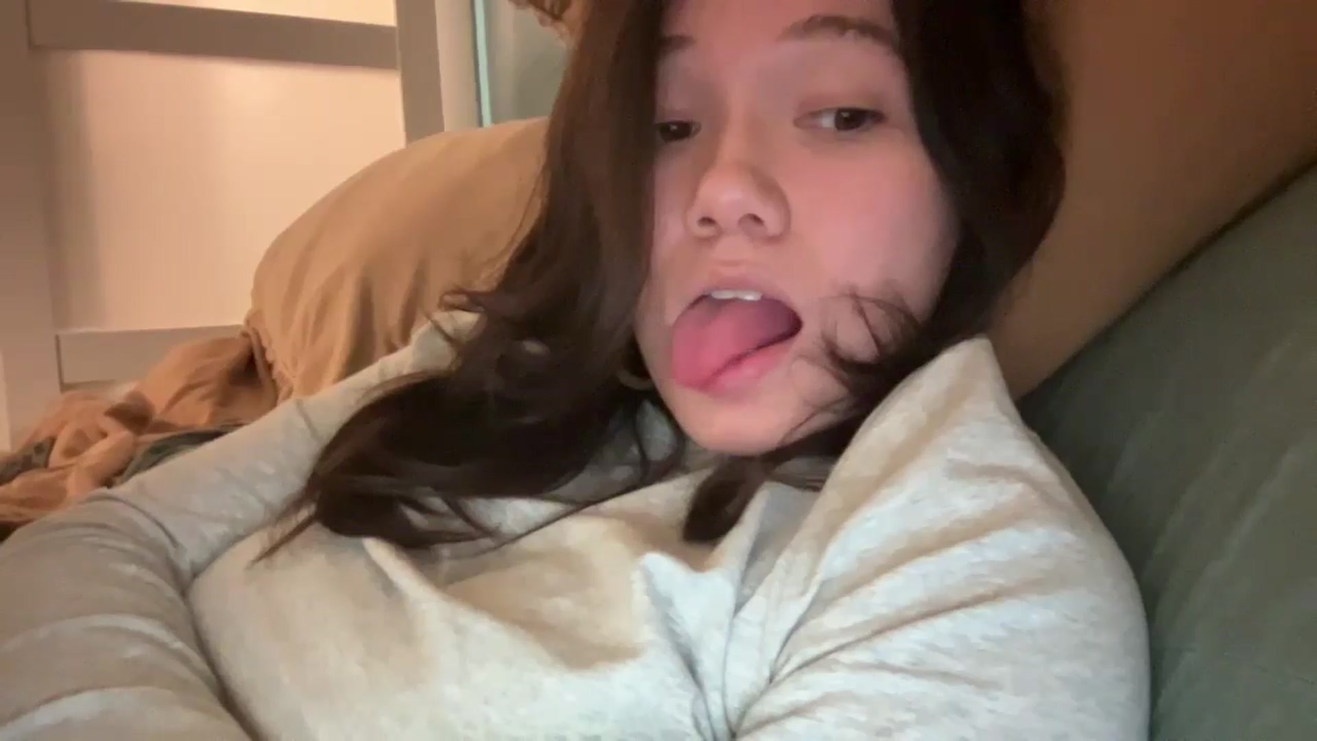 Gallery image thumbnail from sprinkles's myfreecams stream on, 04/21/2026, 06:25 image 14 of 20