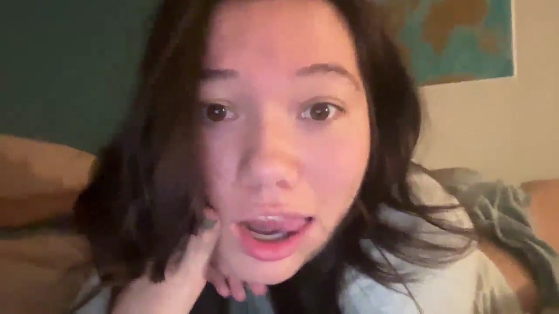 Gallery image thumbnail from sprinkles's myfreecams stream on, 04/22/2026, 21:17 image 17 of 20
