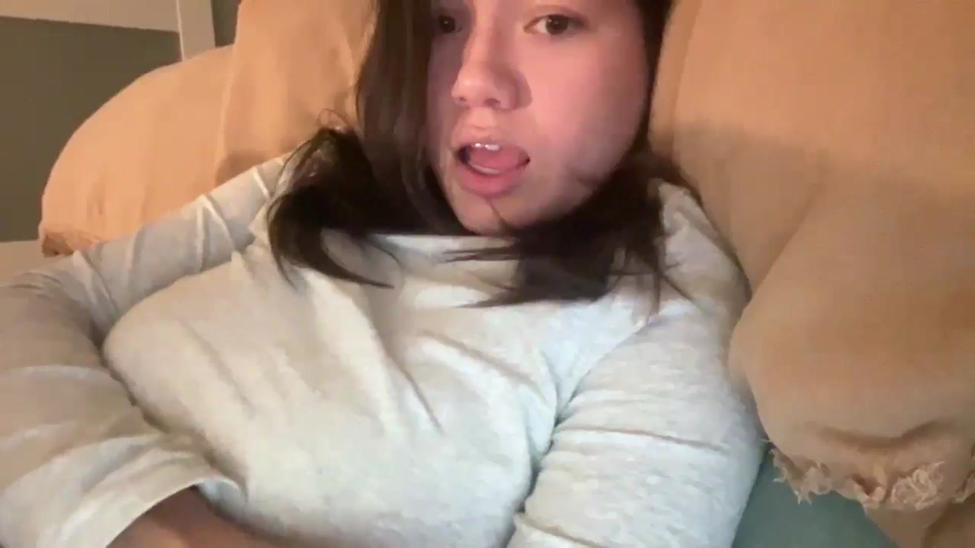Gallery image thumbnail from sprinkles's myfreecams stream on, 04/24/2026, 08:35 image 6 of 20