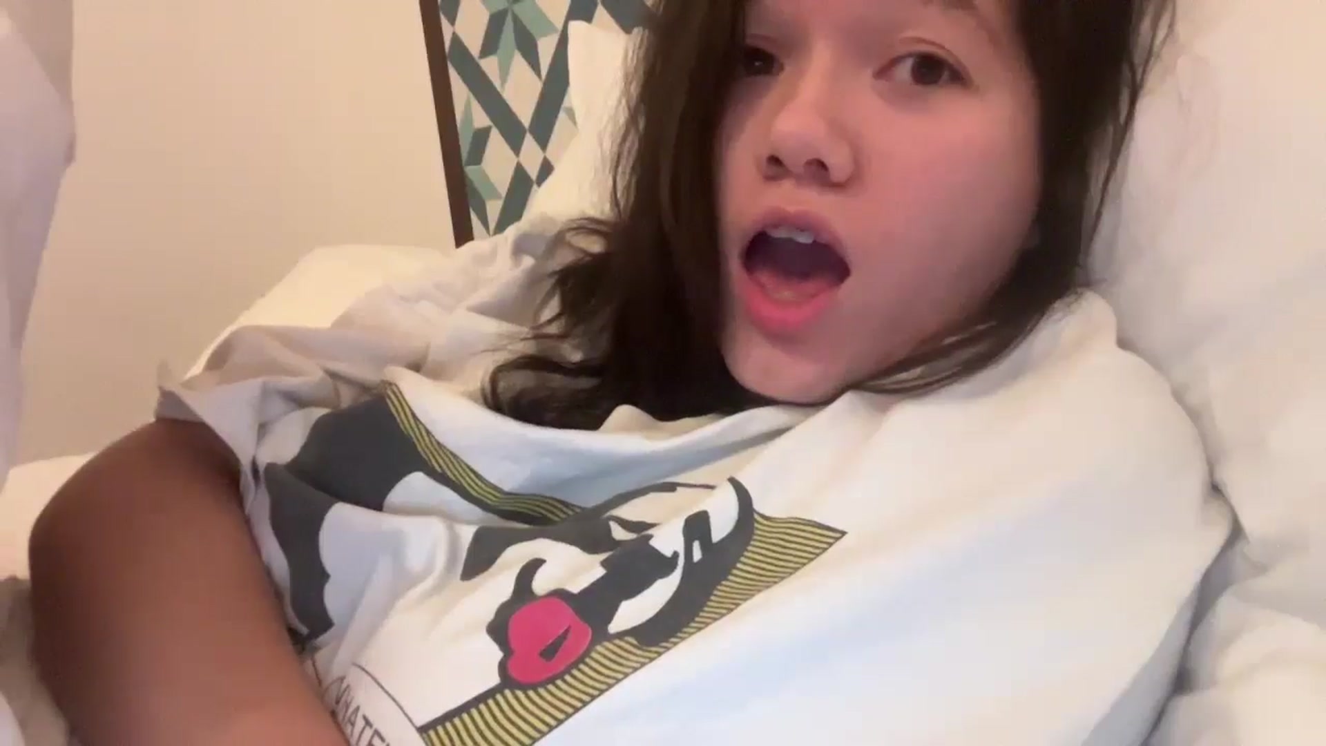 Gallery image thumbnail from sprinkles's myfreecams stream on, 04/27/2026, 05:08 image 10 of 20