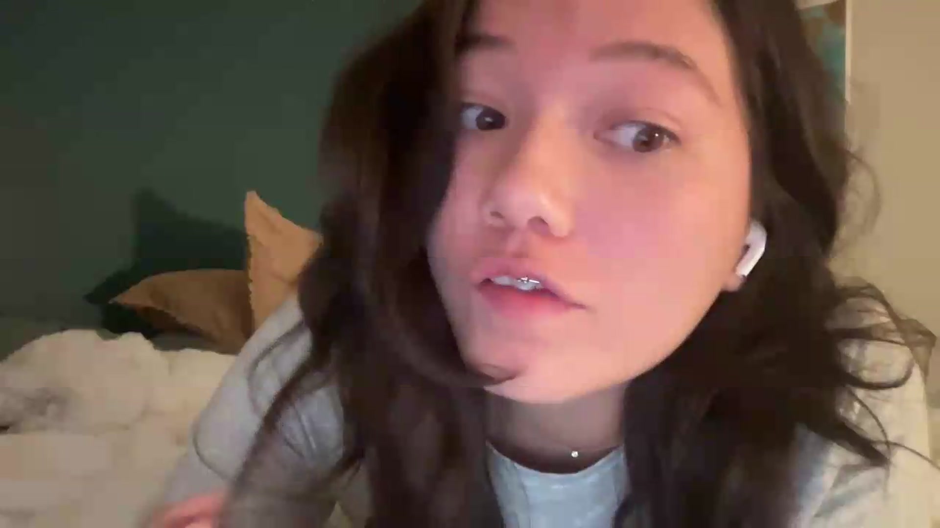 Gallery image thumbnail from sprinkles's myfreecams stream on, 05/09/2026, 11:24 image 11 of 20
