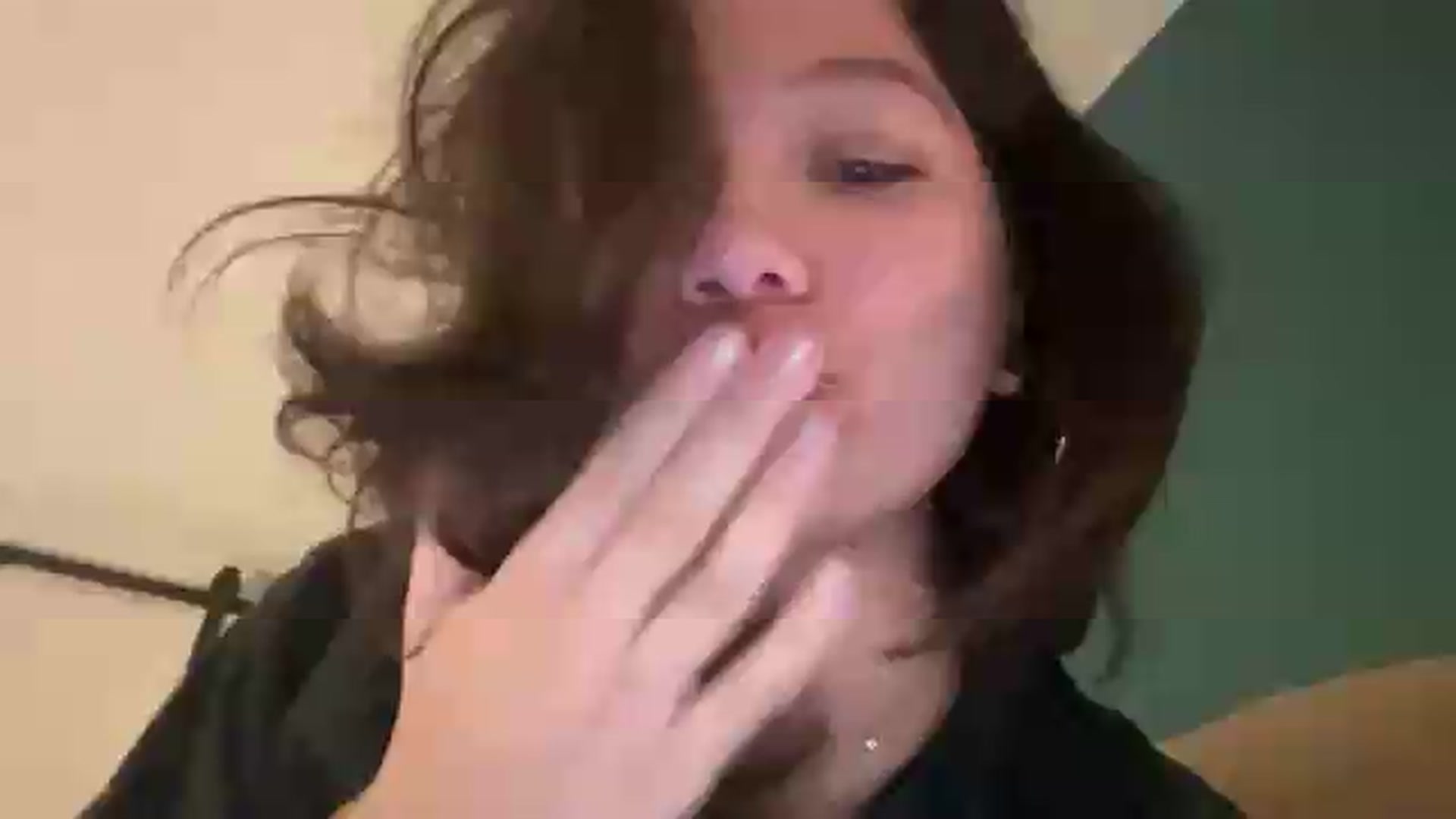Gallery image thumbnail from sprinkles's myfreecams stream on, 05/15/2026, 24:41 image 15 of 20