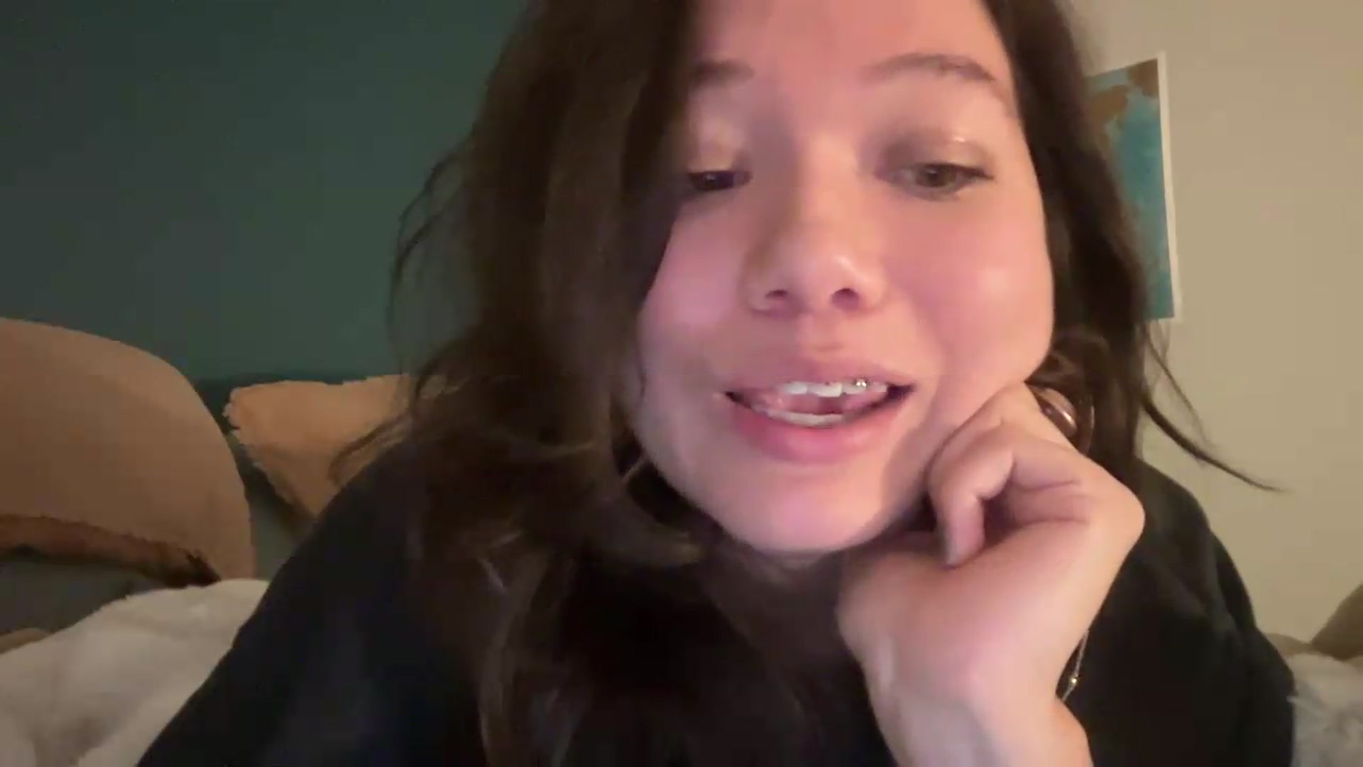Gallery image thumbnail from sprinkles's myfreecams stream on, 05/15/2026, 24:41 image 13 of 20