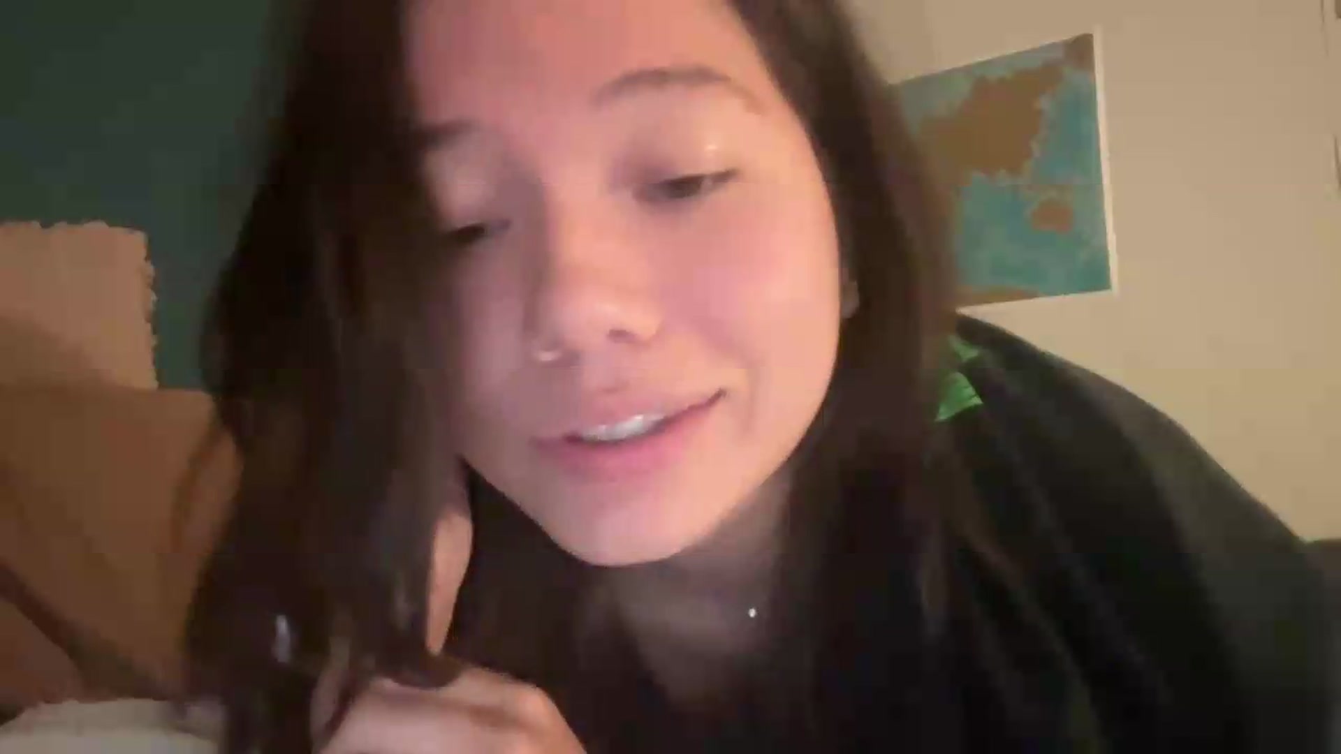 Gallery image thumbnail from sprinkles's myfreecams stream on, 05/15/2026, 21:54 image 15 of 20