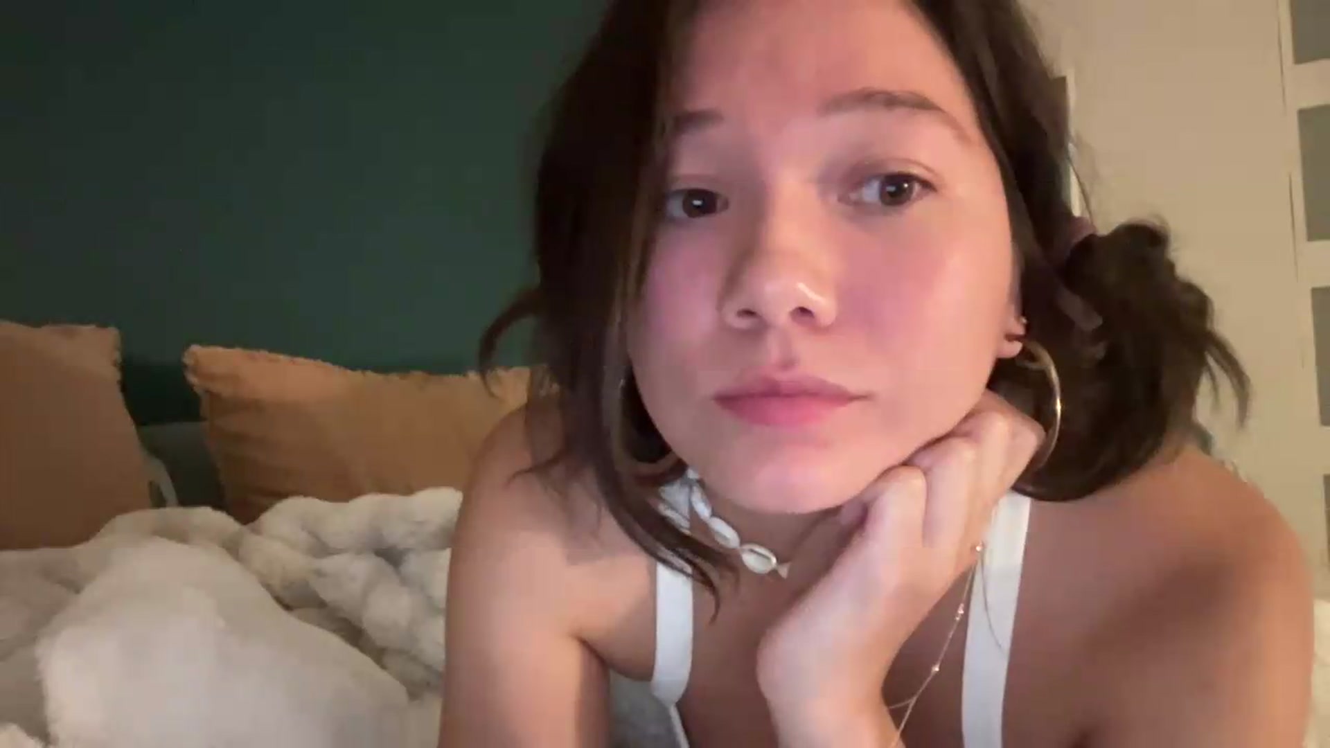 Gallery image thumbnail from sprinkles's myfreecams stream on, 05/22/2026, 07:27 image 8 of 20