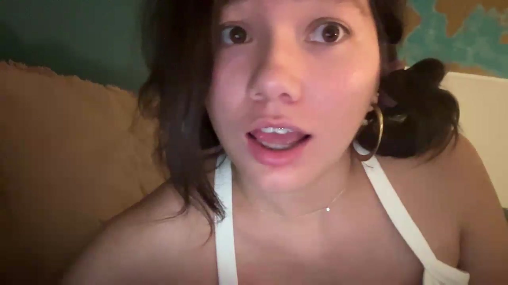 Gallery image thumbnail from sprinkles's myfreecams stream on, 05/22/2026, 07:27 image 19 of 20