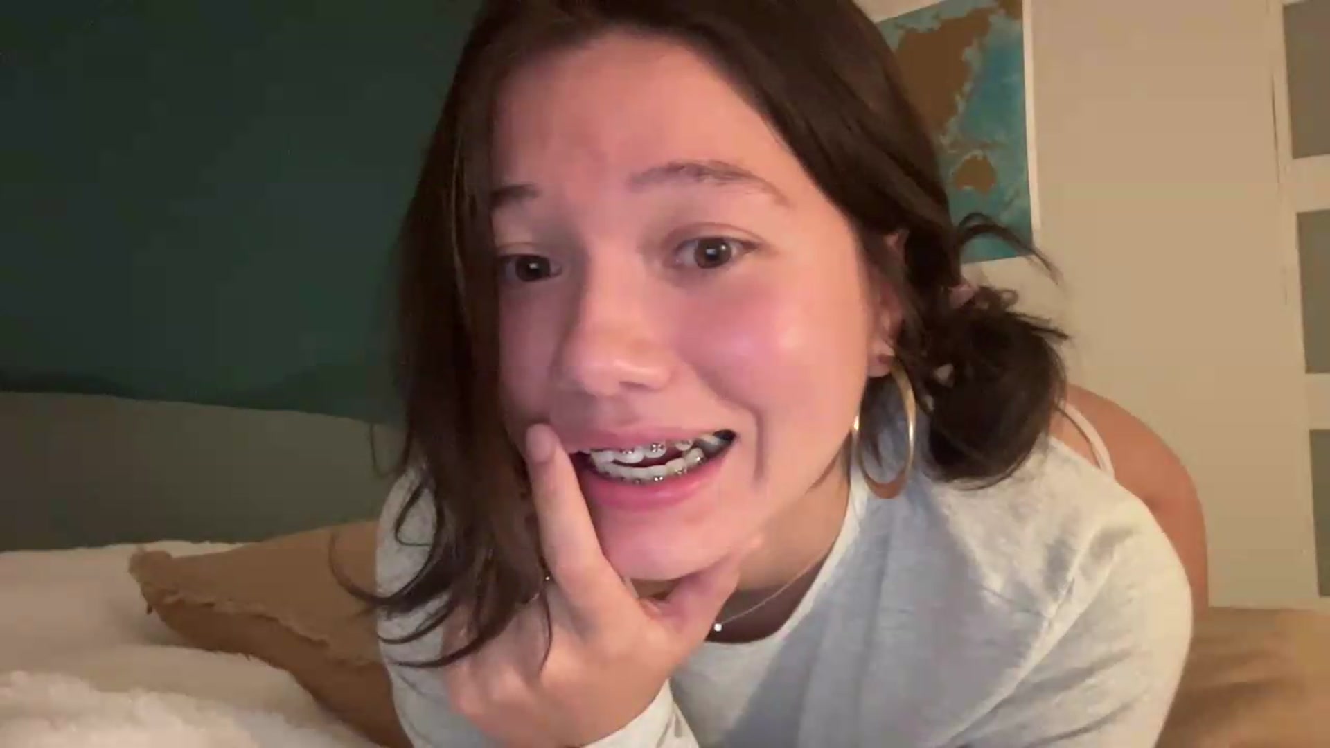 Gallery image thumbnail from sprinkles's myfreecams stream on, 05/23/2026, 08:07 image 14 of 20