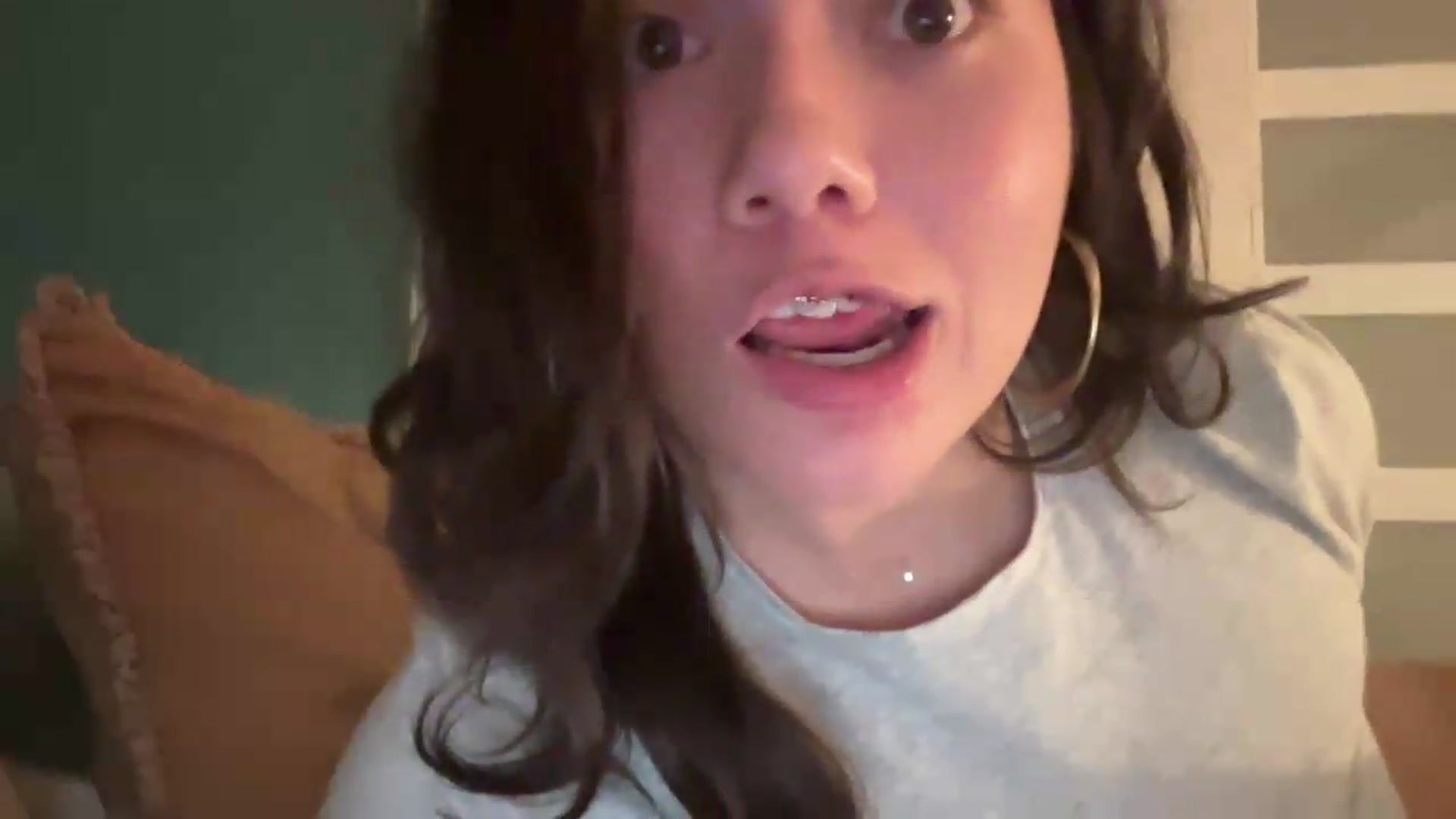 Gallery image thumbnail from sprinkles's myfreecams stream on, 05/23/2026, 10:00 image 15 of 20