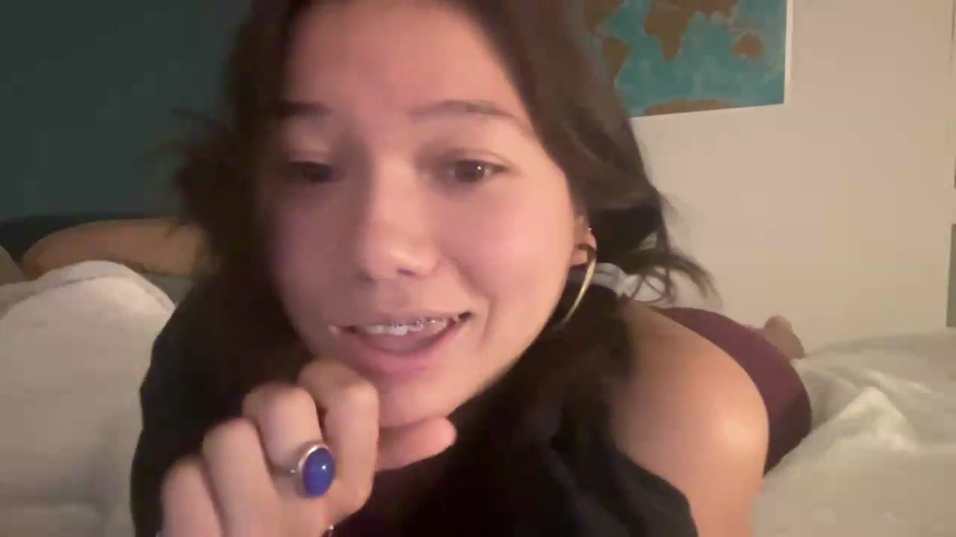 Gallery image thumbnail from sprinkles's myfreecams stream on, 05/27/2026, 04:16 image 19 of 20