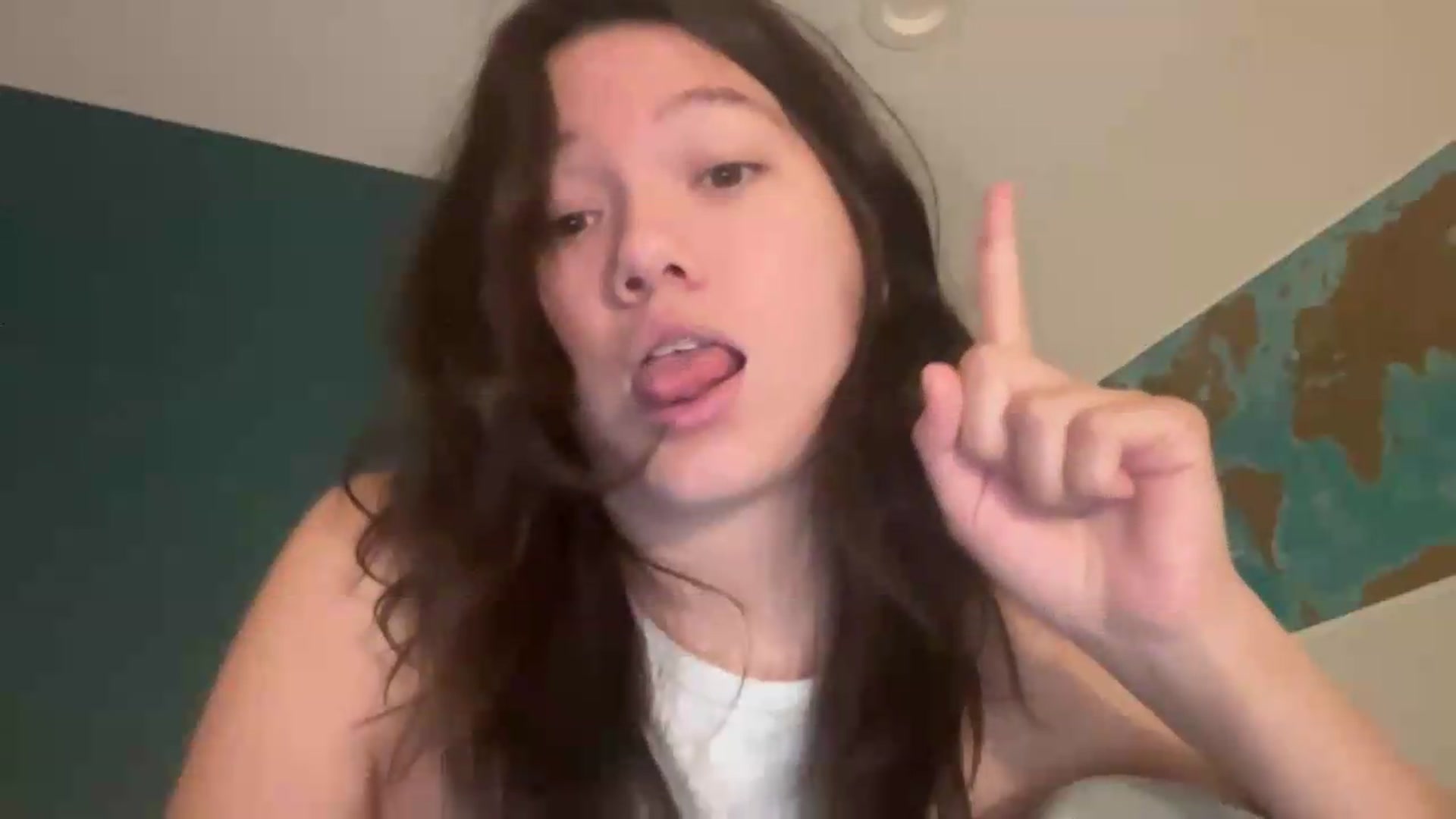 Gallery image thumbnail from sprinkles's myfreecams stream on, 05/27/2026, 23:08 image 18 of 20