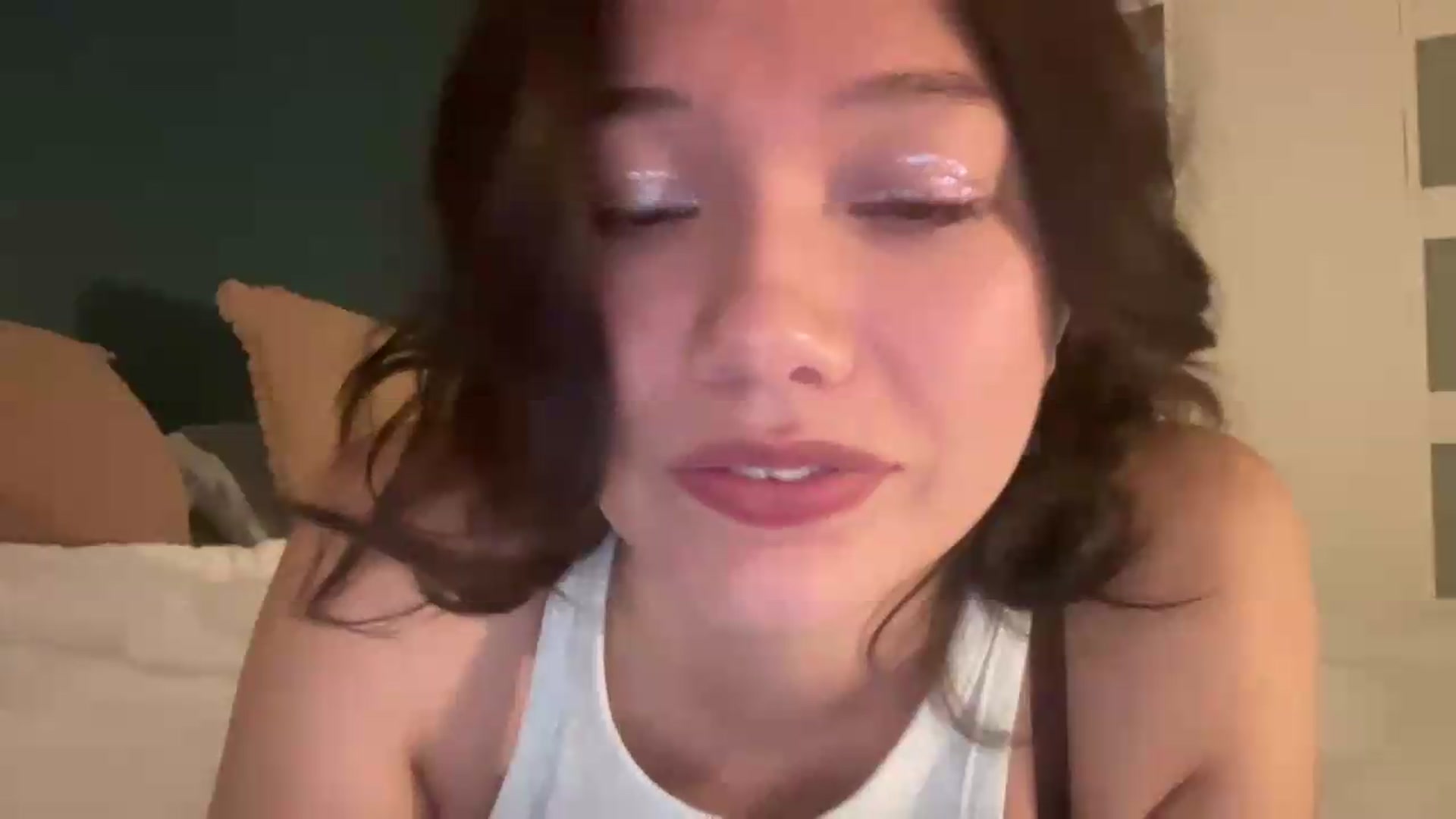 Gallery image thumbnail from sprinkles's myfreecams stream on, 05/28/2026, 03:46 image 4 of 20