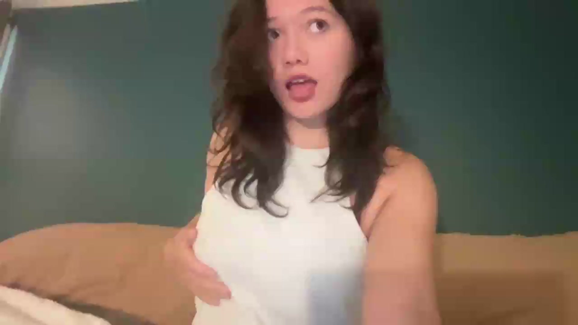 Gallery image thumbnail from sprinkles's myfreecams stream on, 05/28/2026, 03:46 image 16 of 20