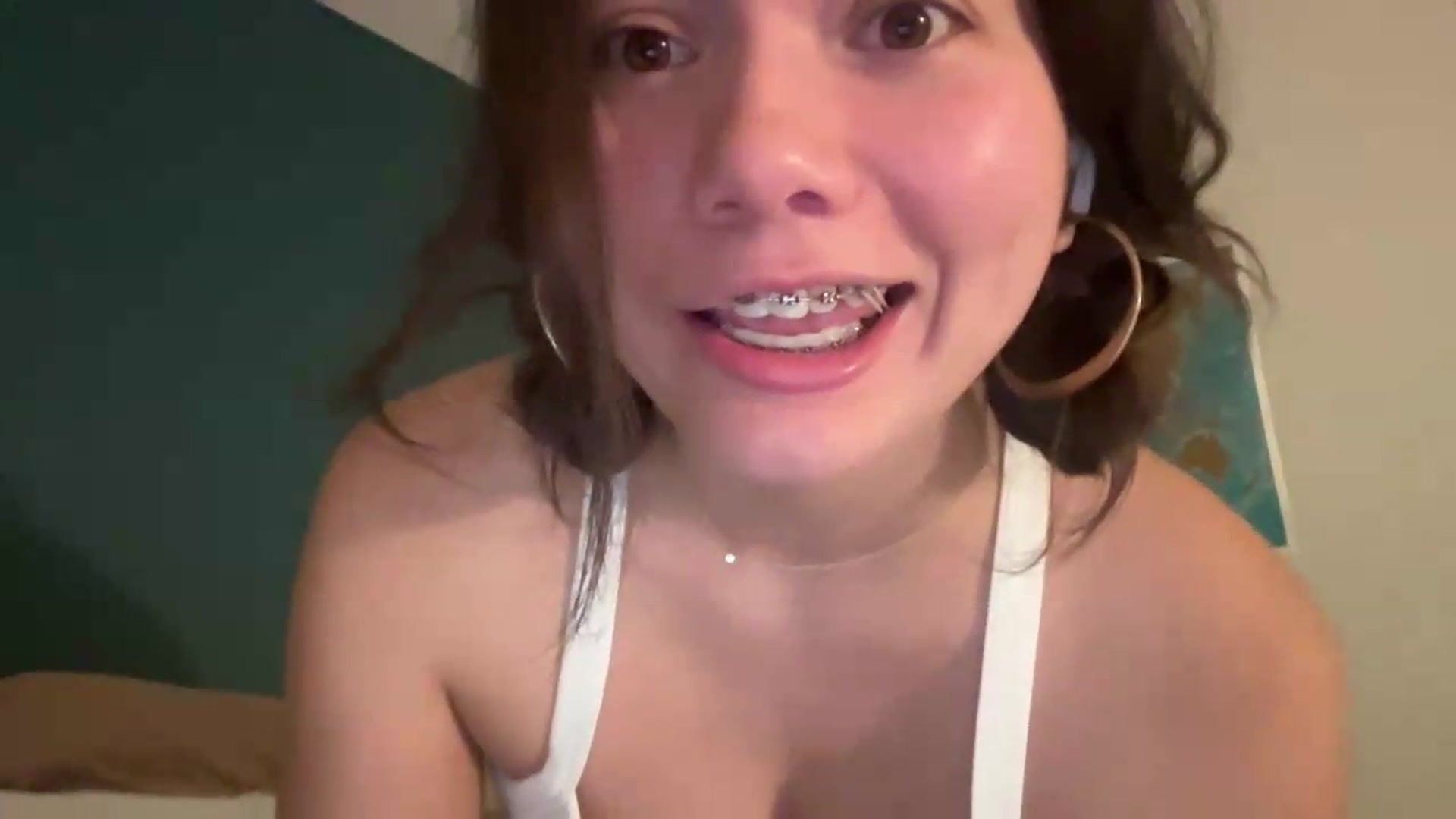 Gallery image thumbnail from sprinkles's myfreecams stream on, 05/31/2026, 08:15 image 20 of 20