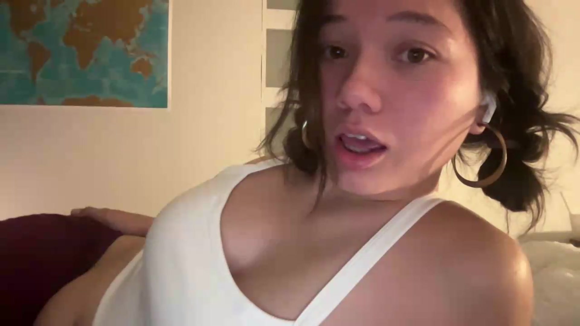Gallery image thumbnail from sprinkles's myfreecams stream on, 05/31/2026, 08:15 image 3 of 20