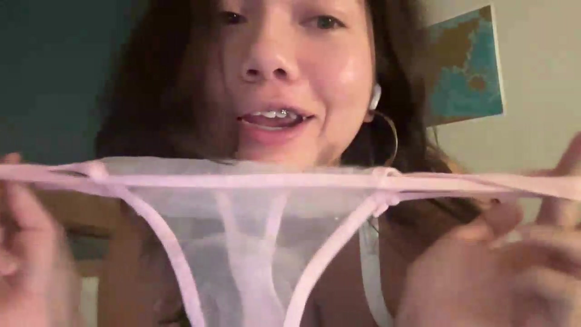 Gallery image thumbnail from sprinkles's myfreecams stream on, 06/01/2026, 12:02 image 12 of 20