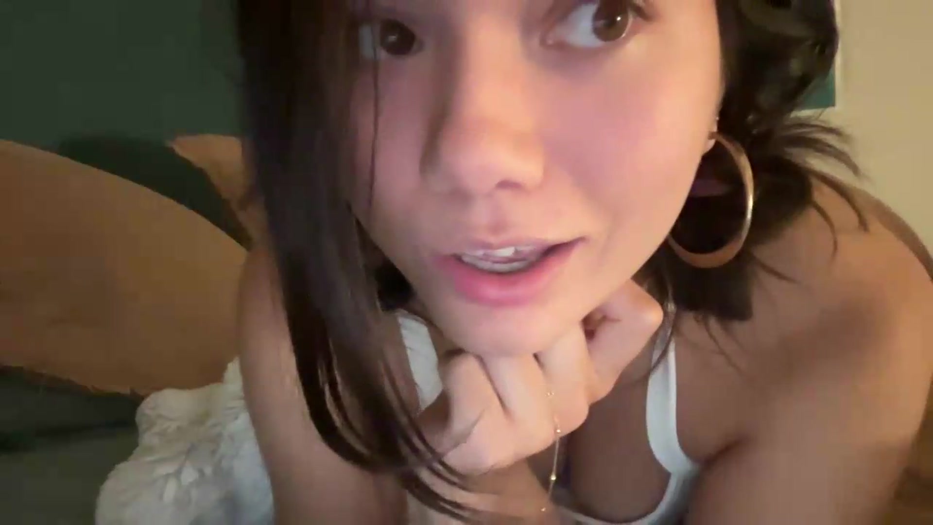 Gallery image thumbnail from sprinkles's myfreecams stream on, 06/03/2026, 24:37 image 19 of 20