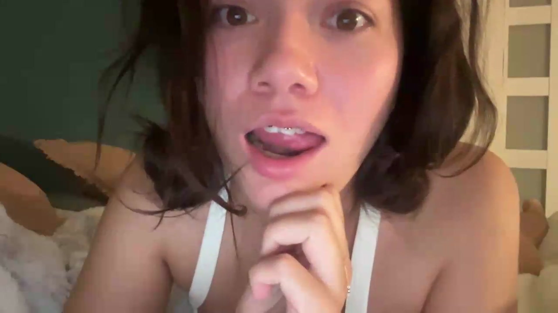 Gallery image thumbnail from sprinkles's myfreecams stream on, 06/05/2026, 06:59 image 13 of 20