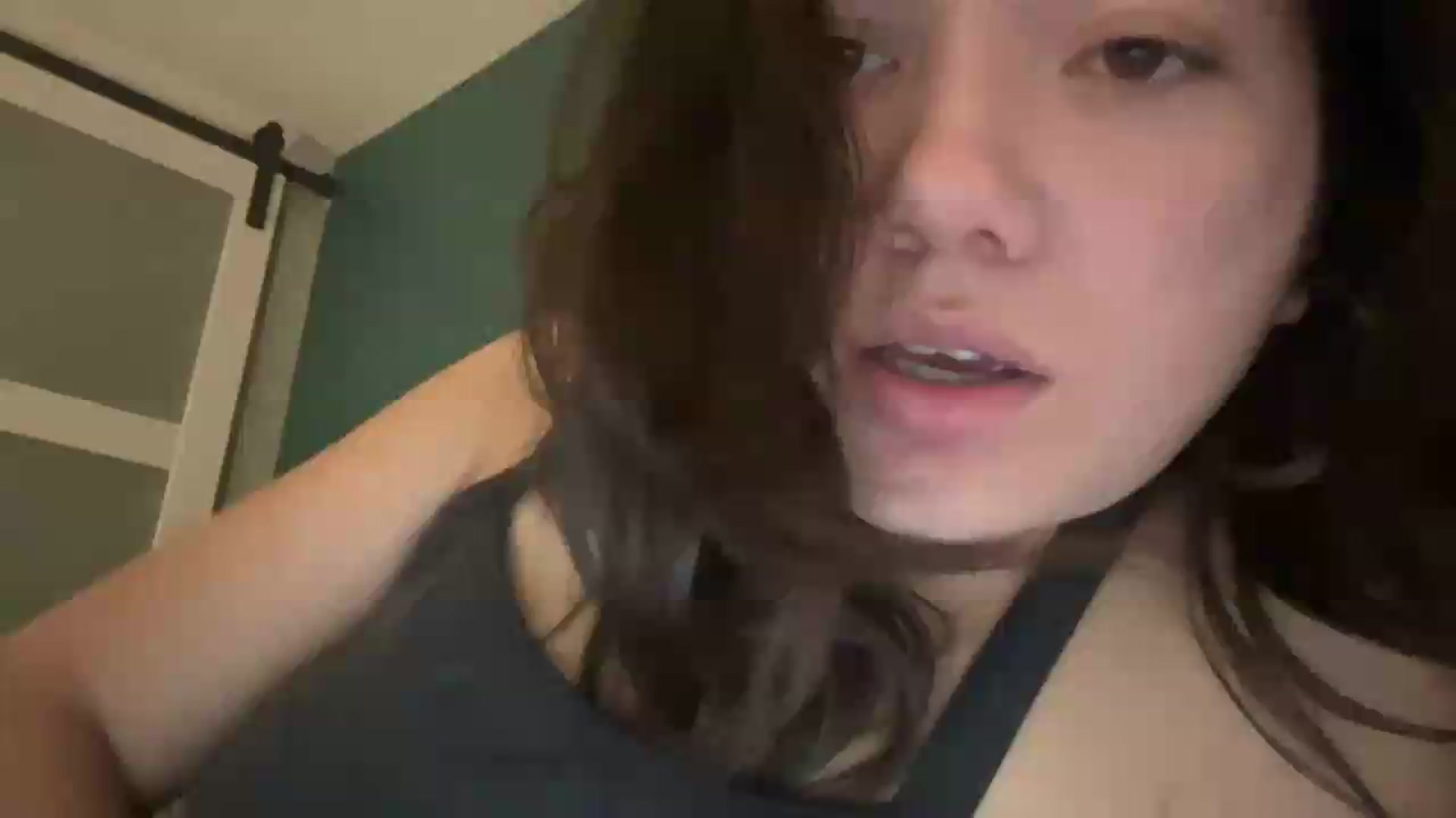 Gallery image thumbnail from sprinkles's myfreecams stream on, 06/10/2026, 23:55 image 17 of 20