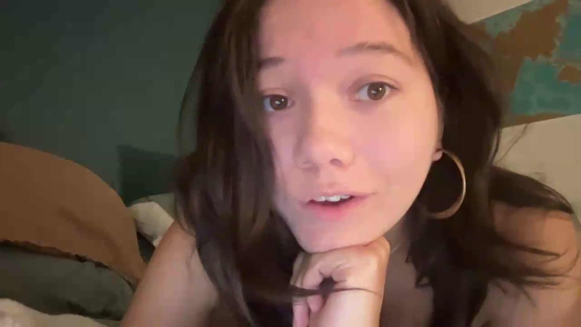 Gallery image thumbnail from sprinkles's myfreecams stream on, 06/10/2026, 23:55 image 15 of 20