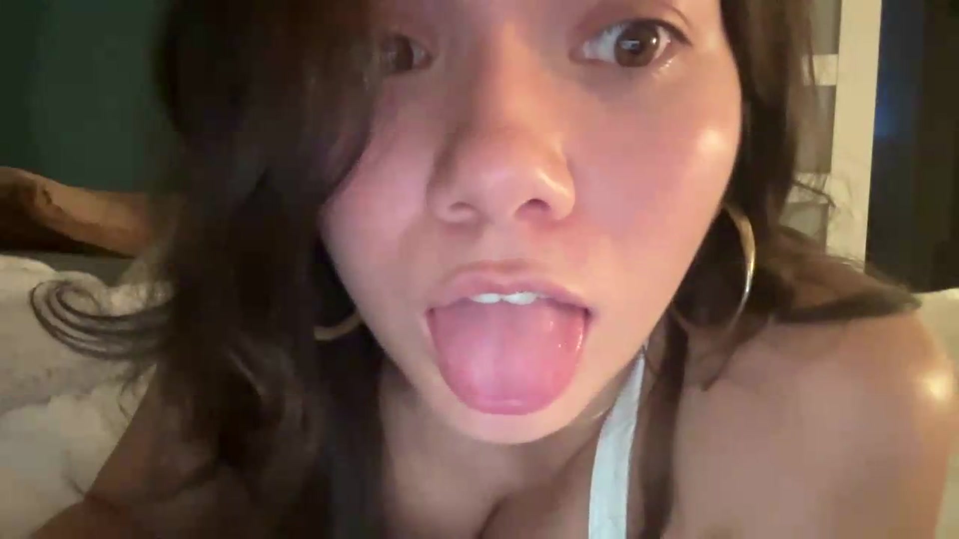 Gallery image thumbnail from sprinkles's myfreecams stream on, 06/14/2026, 07:17 image 4 of 20