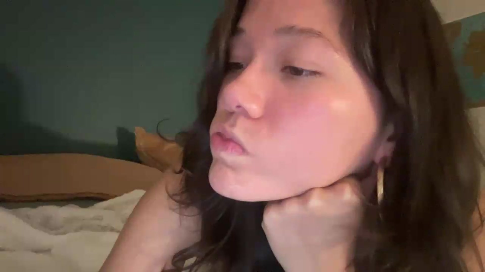 Gallery image thumbnail from sprinkles's myfreecams stream on, 06/14/2026, 07:17 image 18 of 20