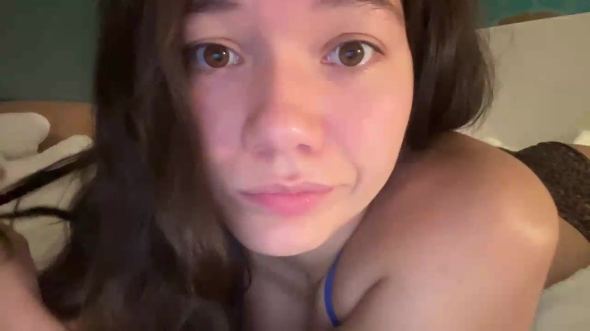 Gallery image thumbnail from sprinkles's myfreecams stream on, 06/15/2026, 07:48 image 10 of 20