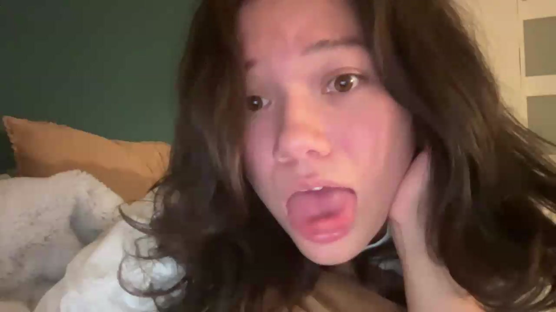 Gallery image thumbnail from sprinkles's myfreecams stream on, 06/16/2026, 09:30 image 4 of 20