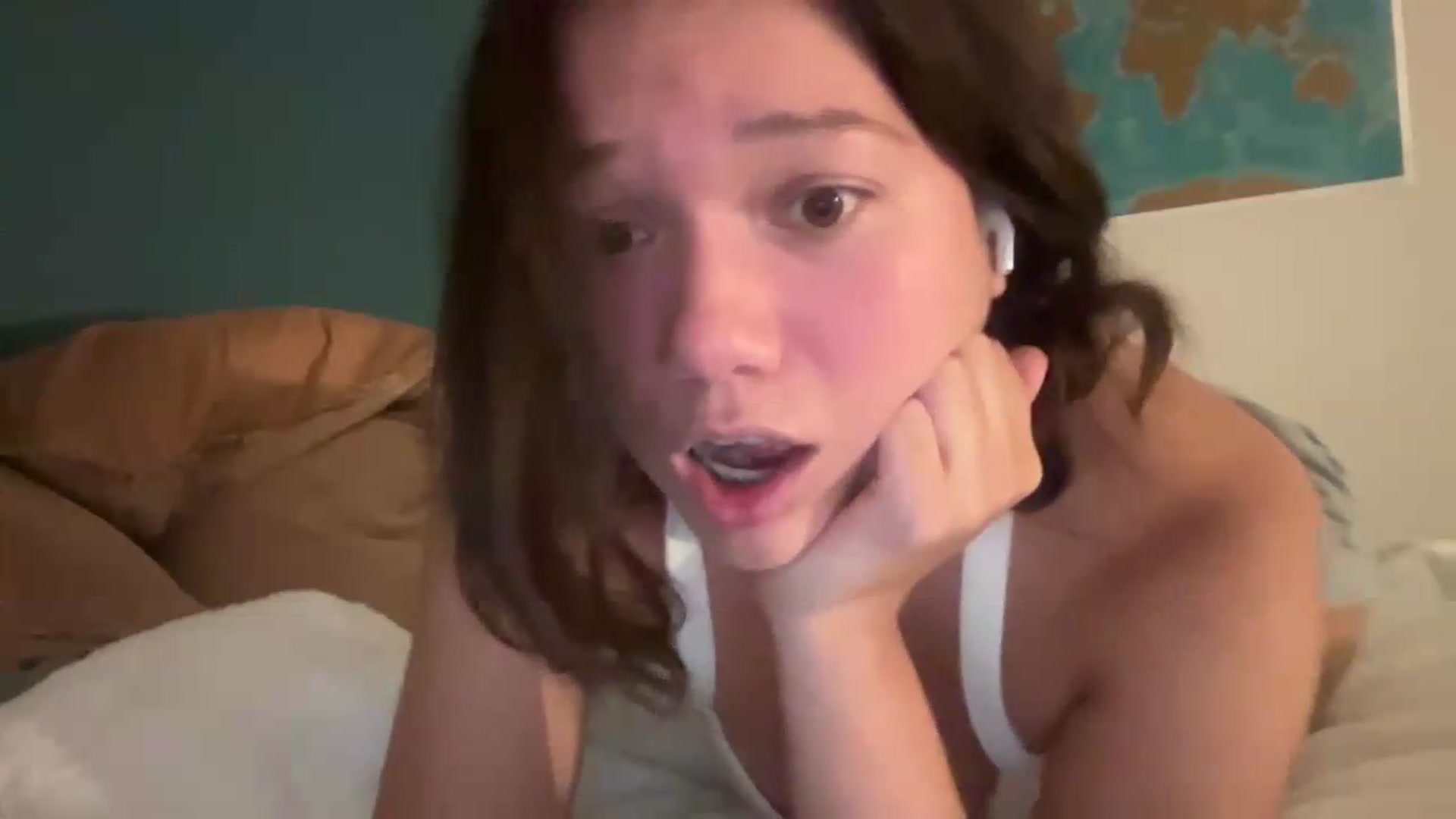 Gallery image thumbnail from sprinkles's myfreecams stream on, 06/20/2026, 06:29 image 16 of 20