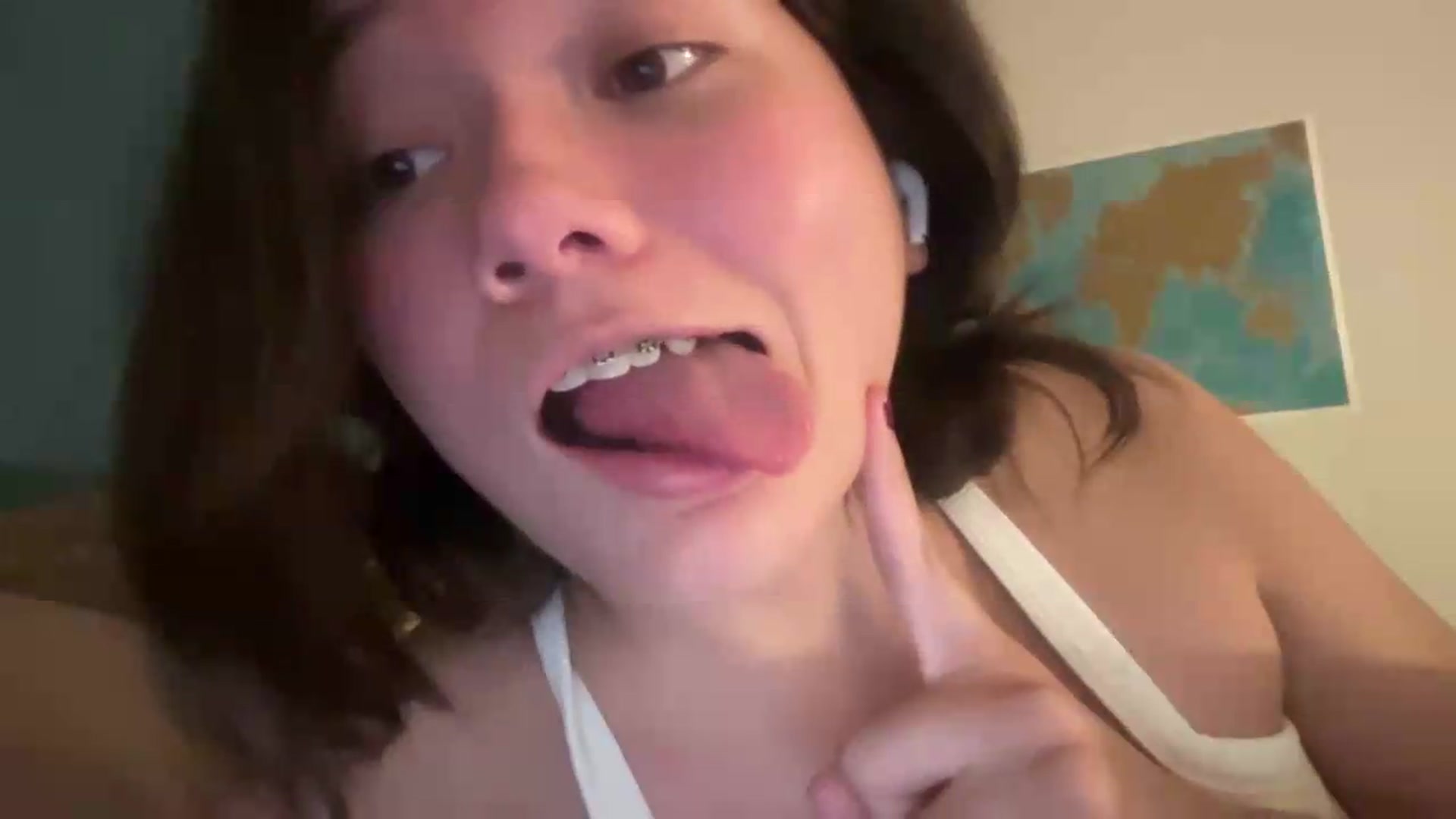 Gallery image thumbnail from sprinkles's myfreecams stream on, 06/20/2026, 06:29 image 11 of 20
