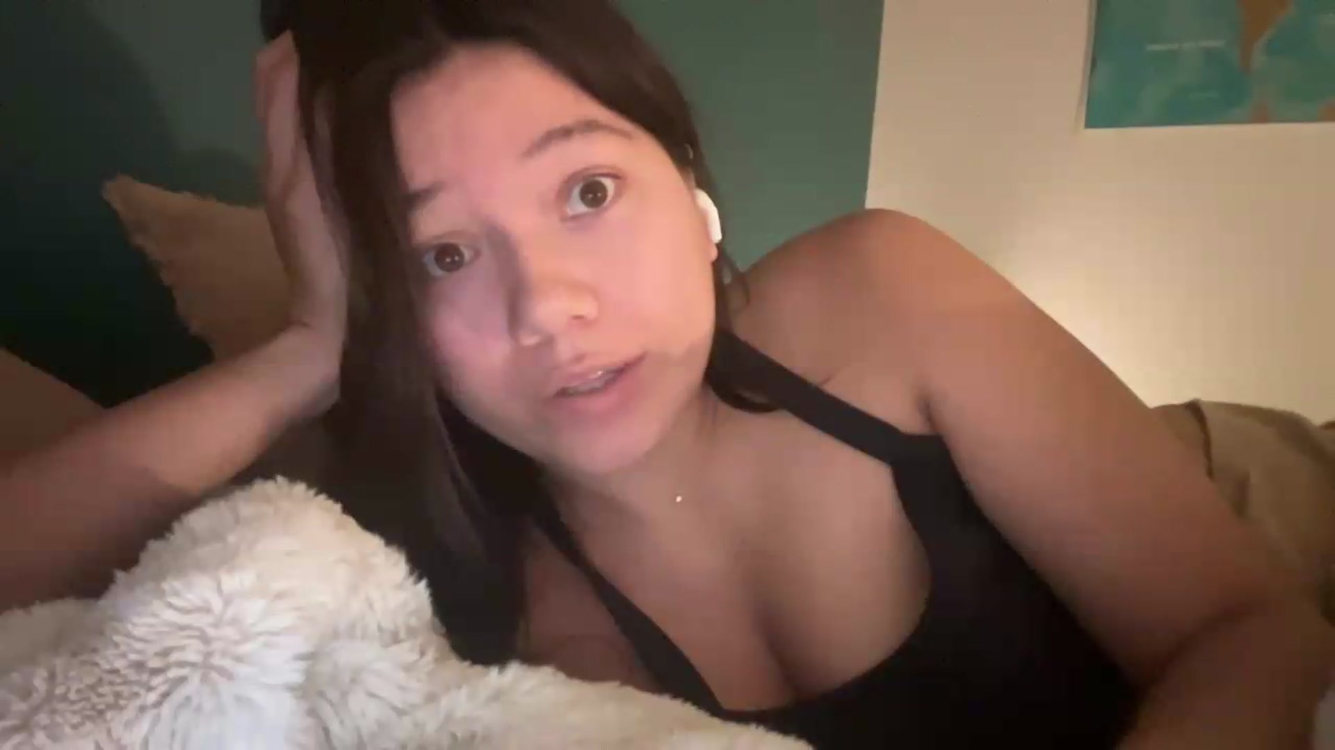 Gallery image thumbnail from sprinkles's myfreecams stream on, 07/11/2026, 21:17 image 11 of 20