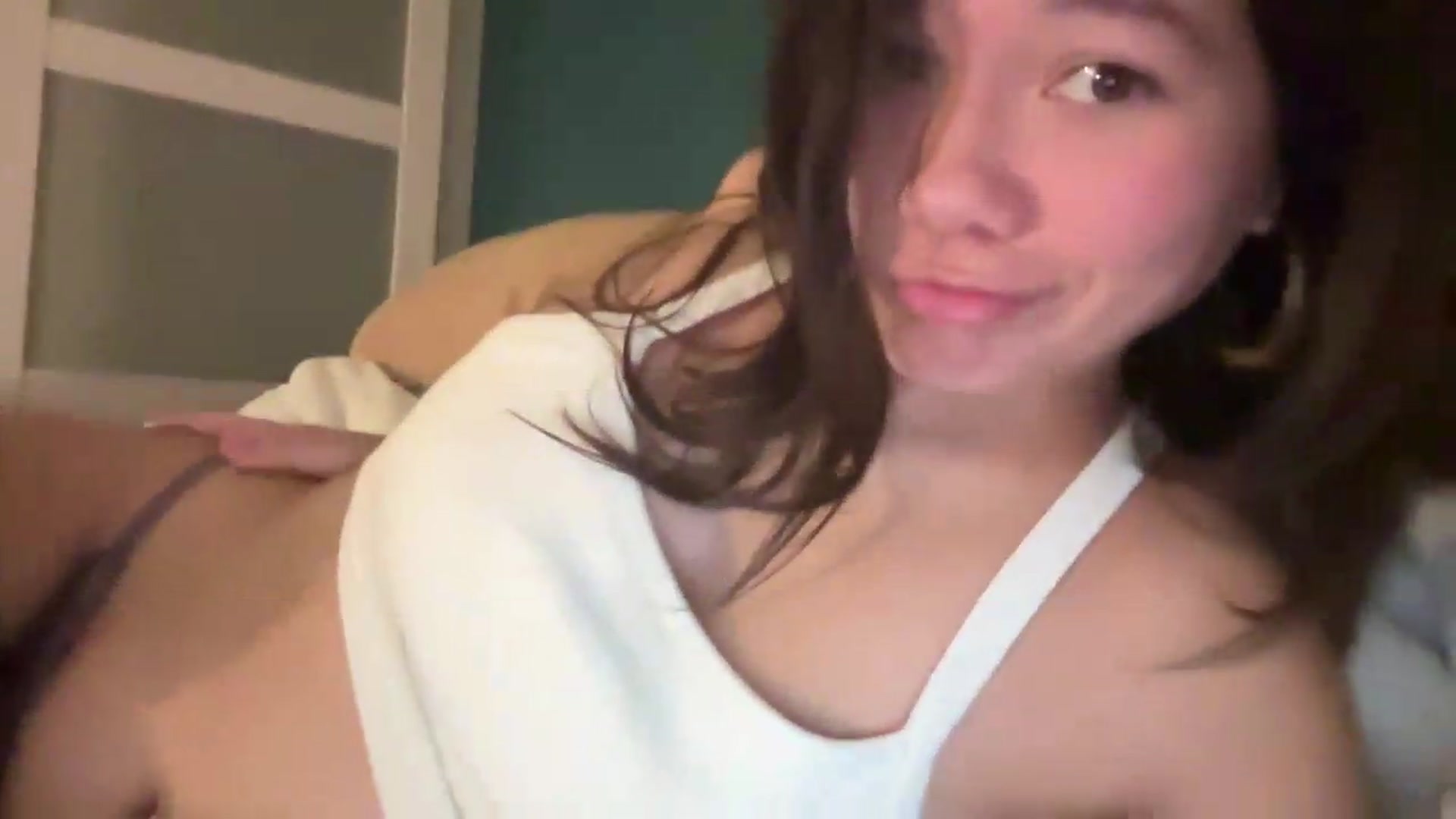 Gallery image thumbnail from sprinkles's myfreecams stream on, 07/31/2026, 22:06 image 14 of 20