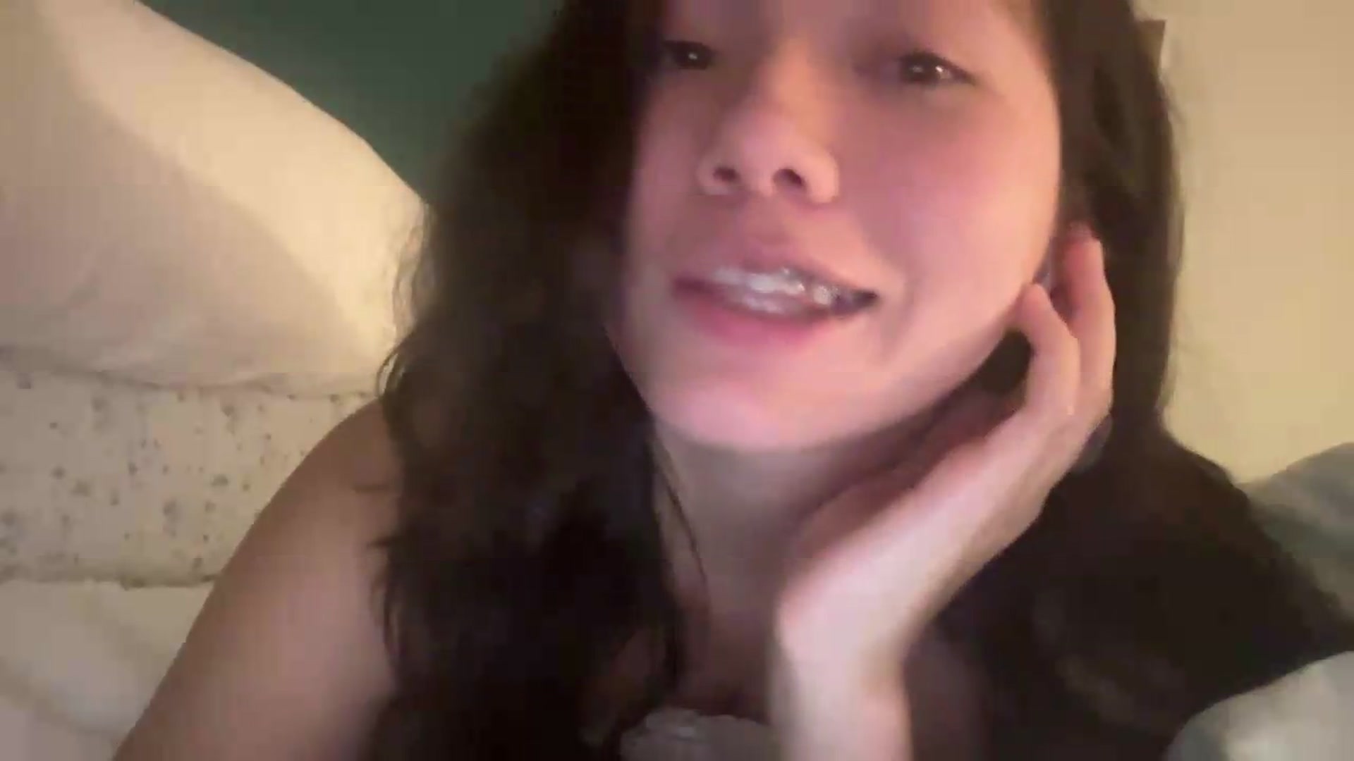 Gallery image thumbnail from sprinkles's myfreecams stream on, 08/08/2026, 09:19 image 2 of 20