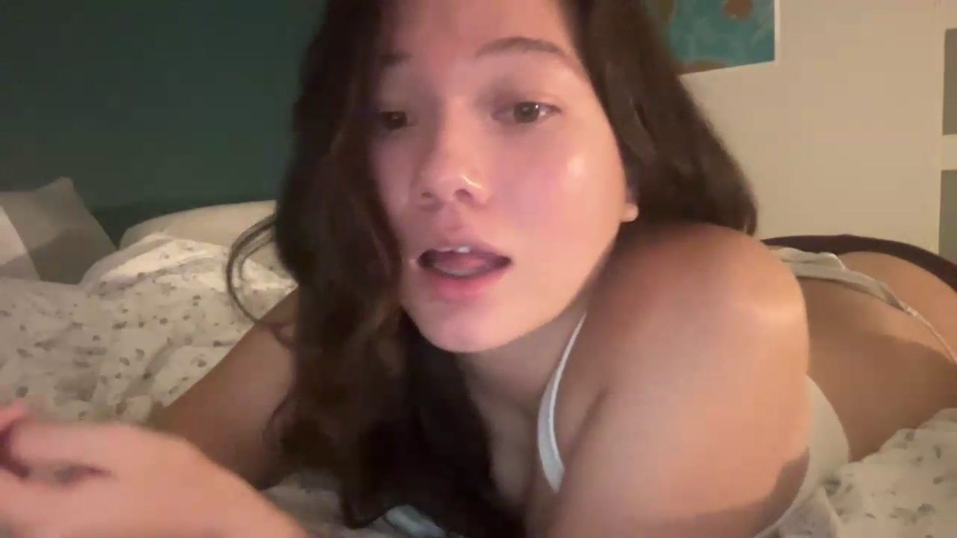 Gallery image thumbnail from sprinkles's myfreecams stream on, 08/10/2026, 05:40 image 10 of 20