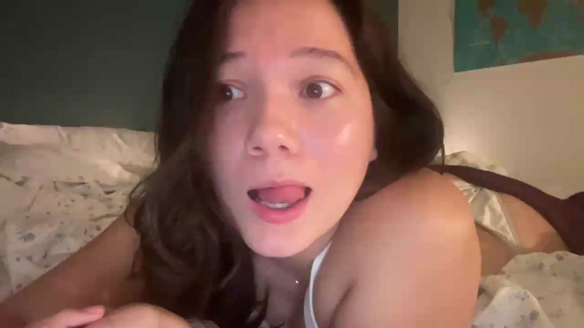 Gallery image thumbnail from sprinkles's myfreecams stream on, 08/10/2026, 07:39 image 5 of 20