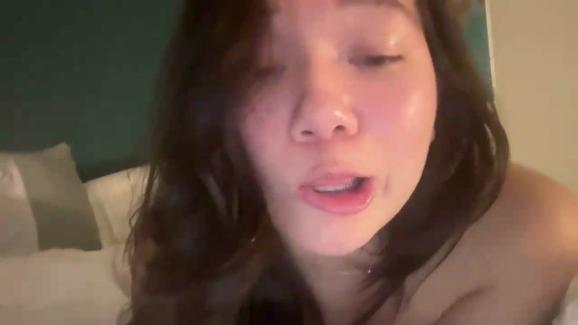 Gallery image thumbnail from sprinkles's myfreecams stream on, 08/10/2026, 09:14 image 17 of 20