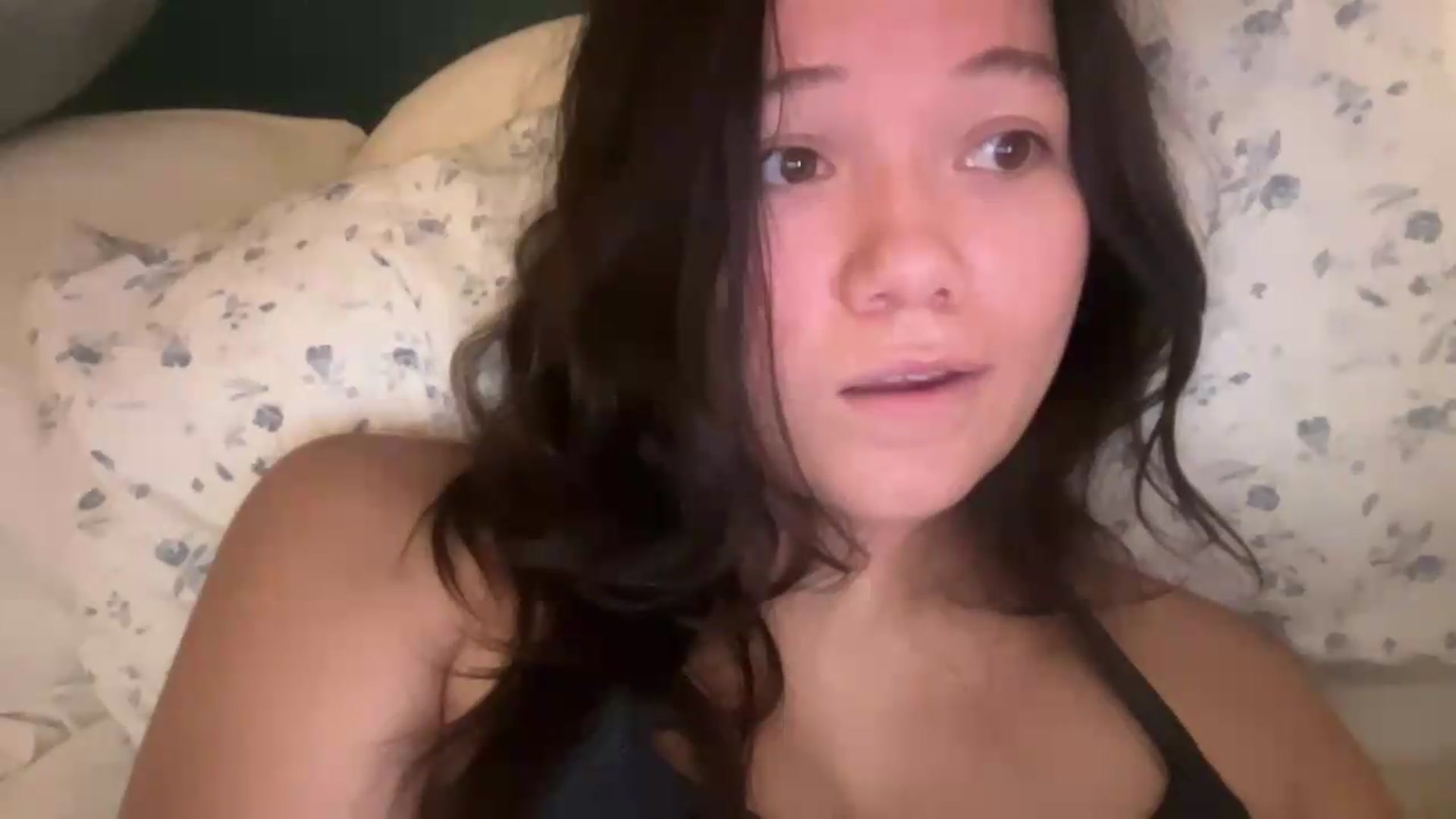 Gallery image thumbnail from sprinkles's myfreecams stream on, 08/11/2026, 20:48 image 17 of 20