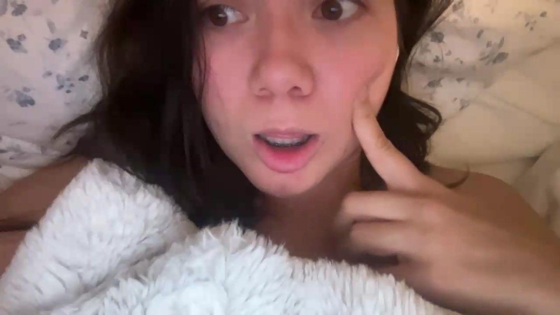 Gallery image thumbnail from sprinkles's myfreecams stream on, 08/11/2026, 20:48 image 3 of 20