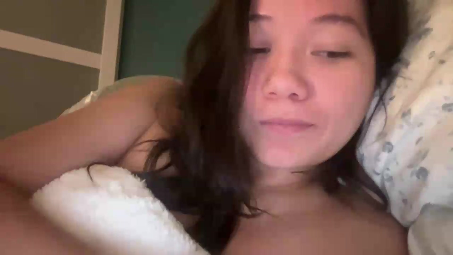 Gallery image thumbnail from sprinkles's myfreecams stream on, 08/11/2026, 20:48 image 9 of 20