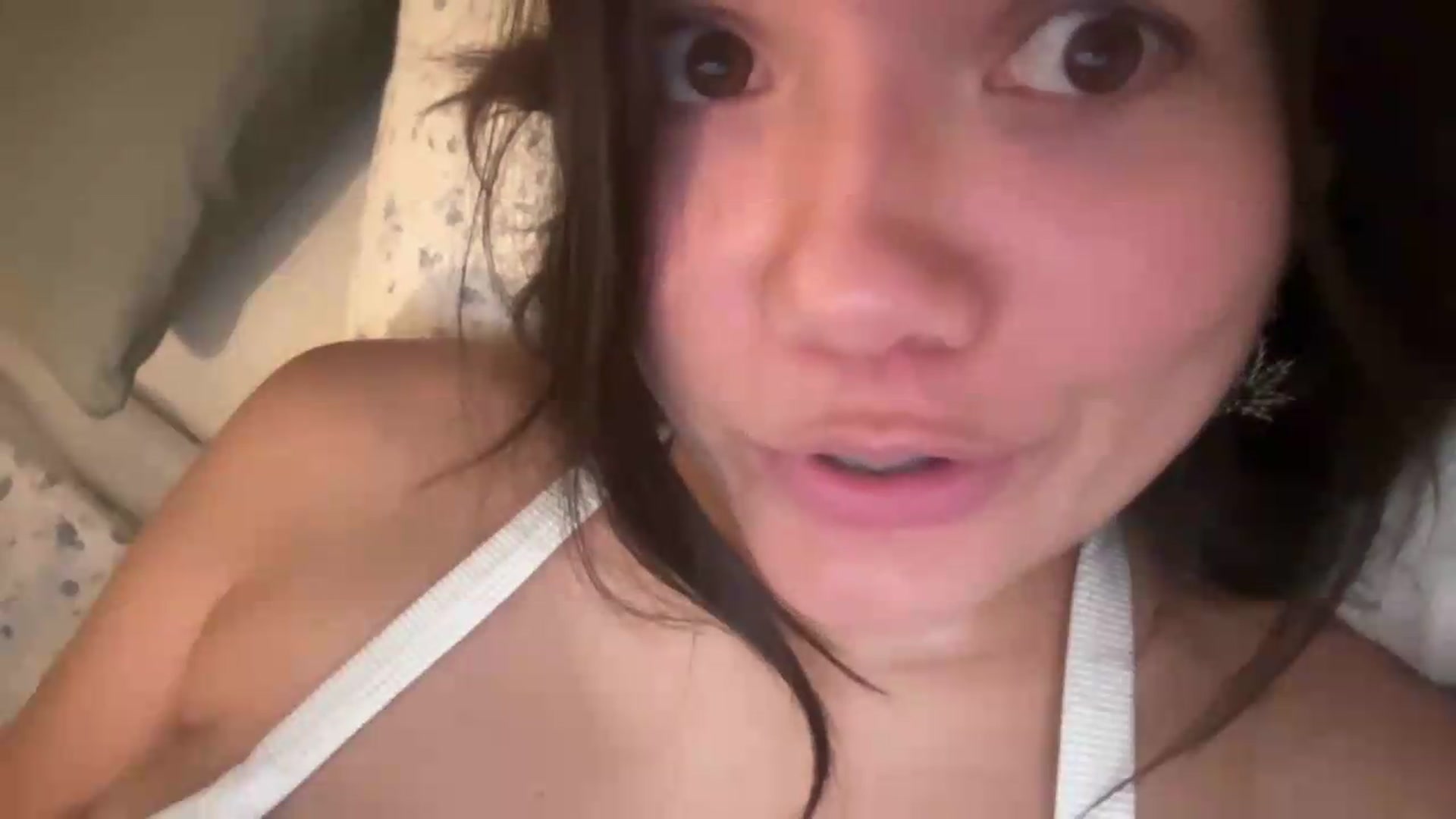 Gallery image thumbnail from sprinkles's myfreecams stream on, 08/16/2026, 20:34 image 20 of 20